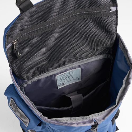 Hiker Bag Navy 0004 5de4f60b eb2c 4afe bcdd c79998ecee7e